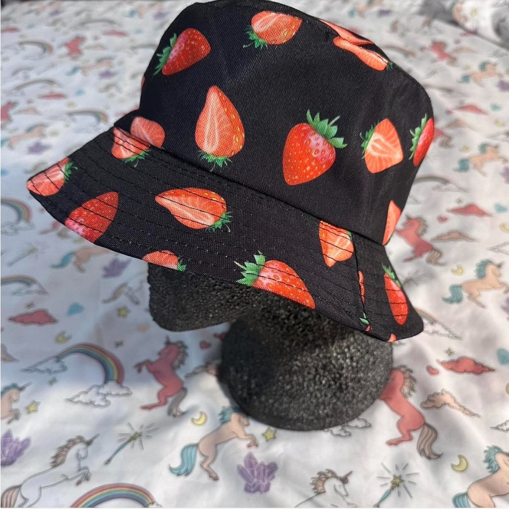 Reversible Black Strawberry Print Bucket Hat - Picture 2 of 5